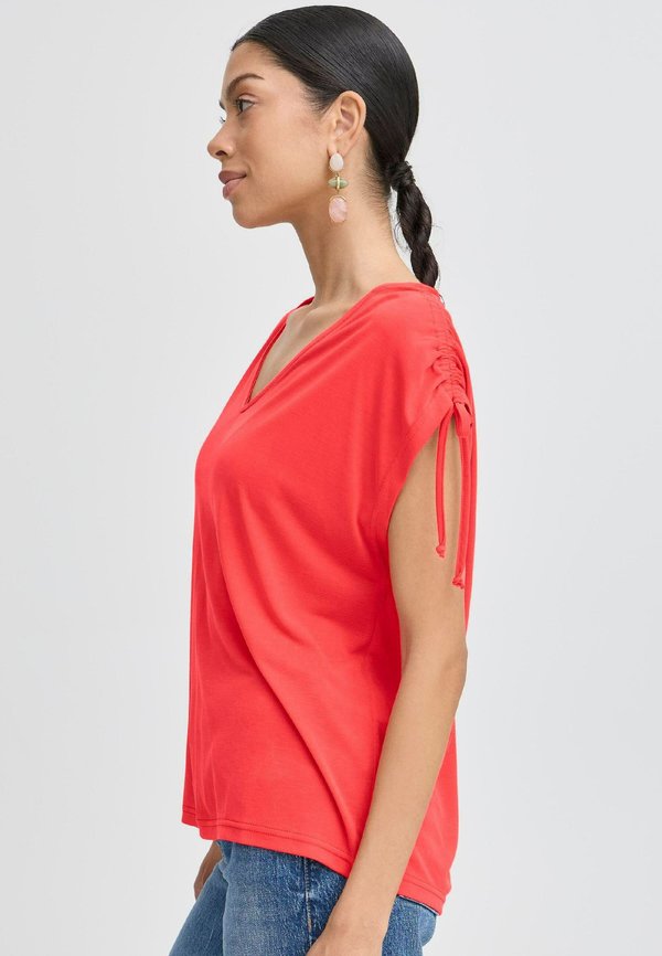b.young BYPERL