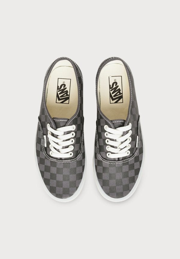 Vans AUTHENTIC STACKFORM