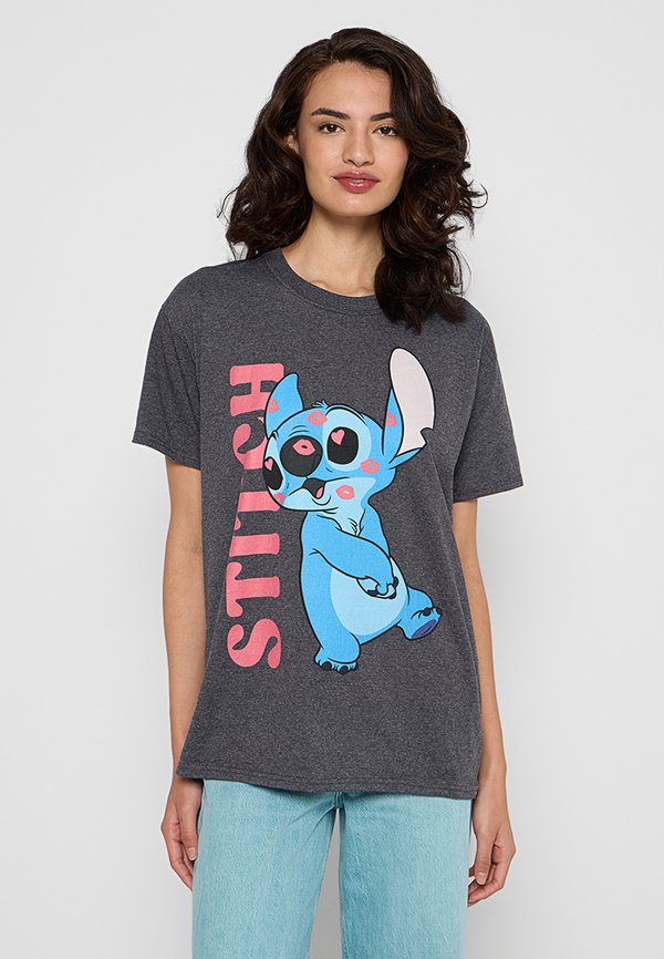 Disney LILO & STITCH COVERED IN KISSES