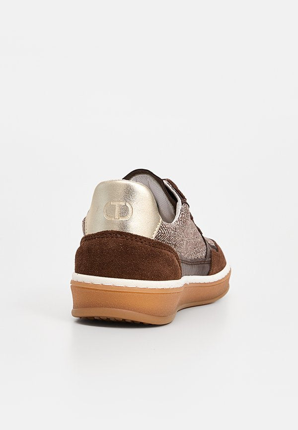TWINSET