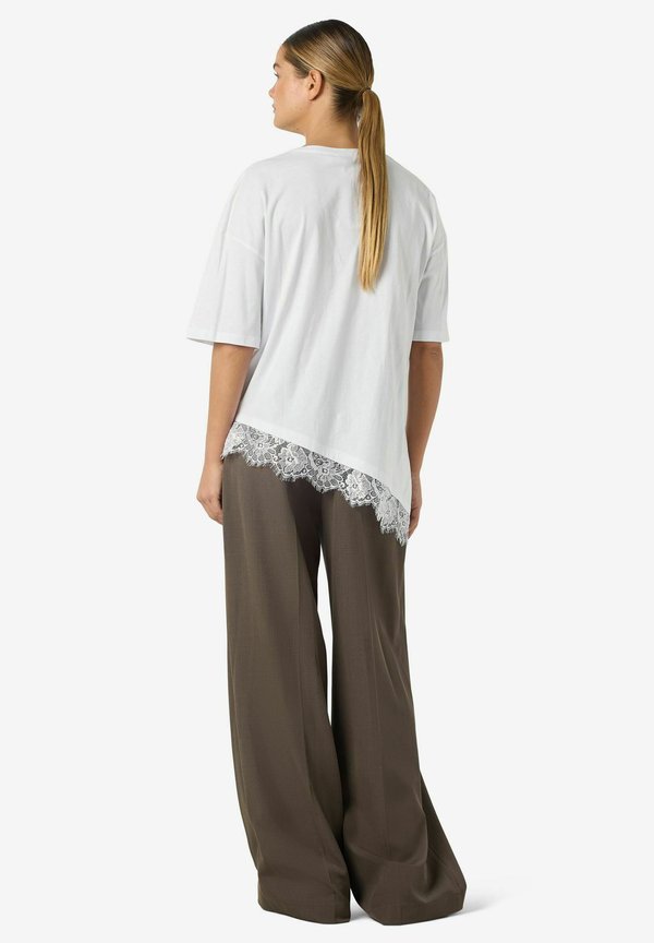 Noisy May NMEASY LACE DETAIL S/S T-SHIRT
