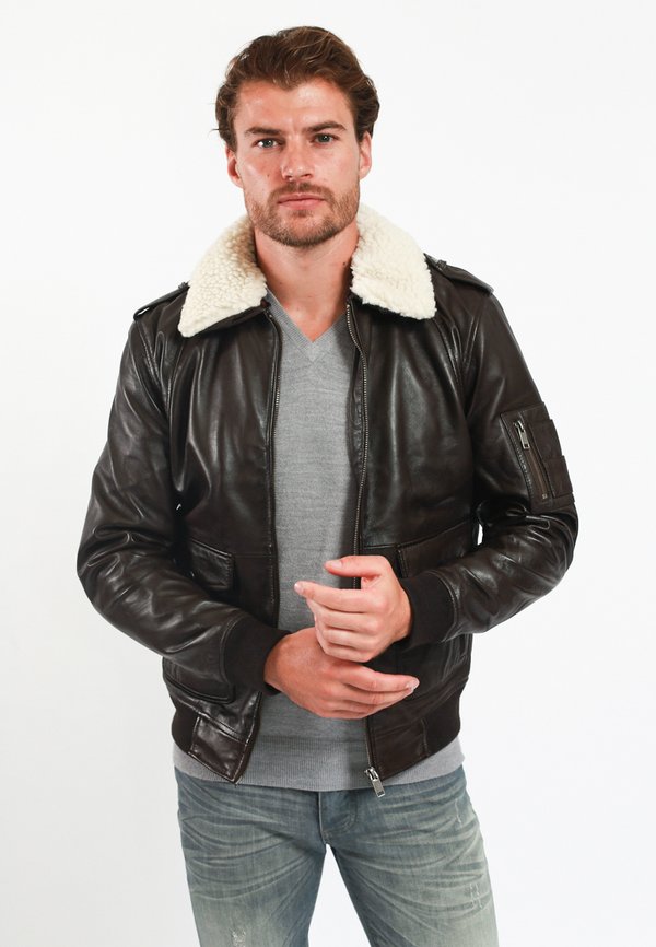 Lee Cooper BILL