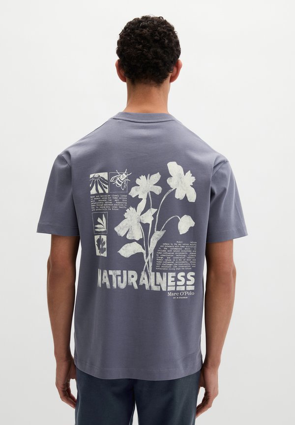 Marc O'Polo T-SHIRT, SHORT SLEEVE, RELAXED FIT, SEASONAL ARTWORK ON FRONT AND BACK