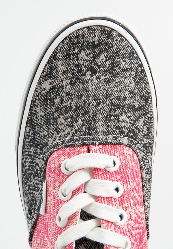 Vans ERA