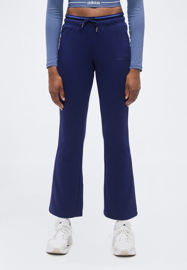 adidas Sportswear SEASONAL ESSENTIALS PANTS - Tracksuit bottoms - dark blue