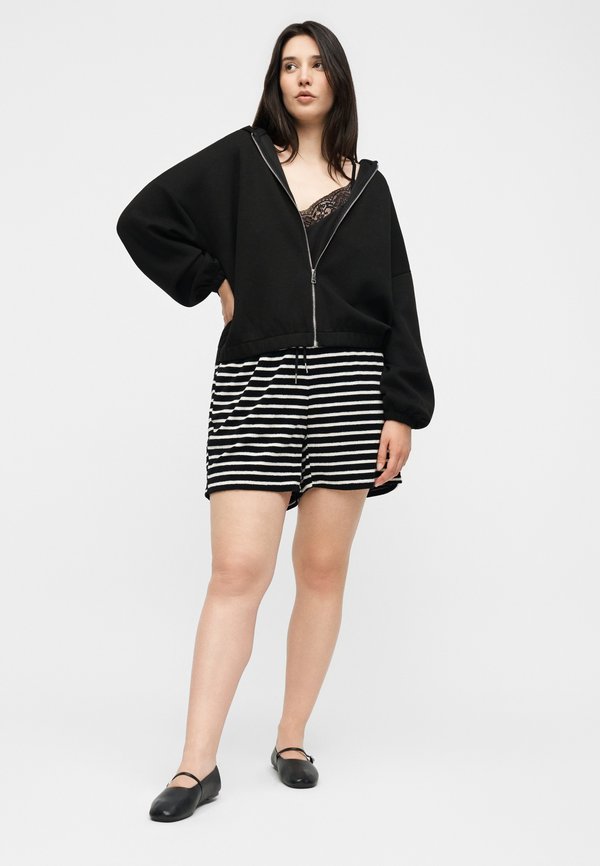 Vero Moda Curve VMCLINE WIDE