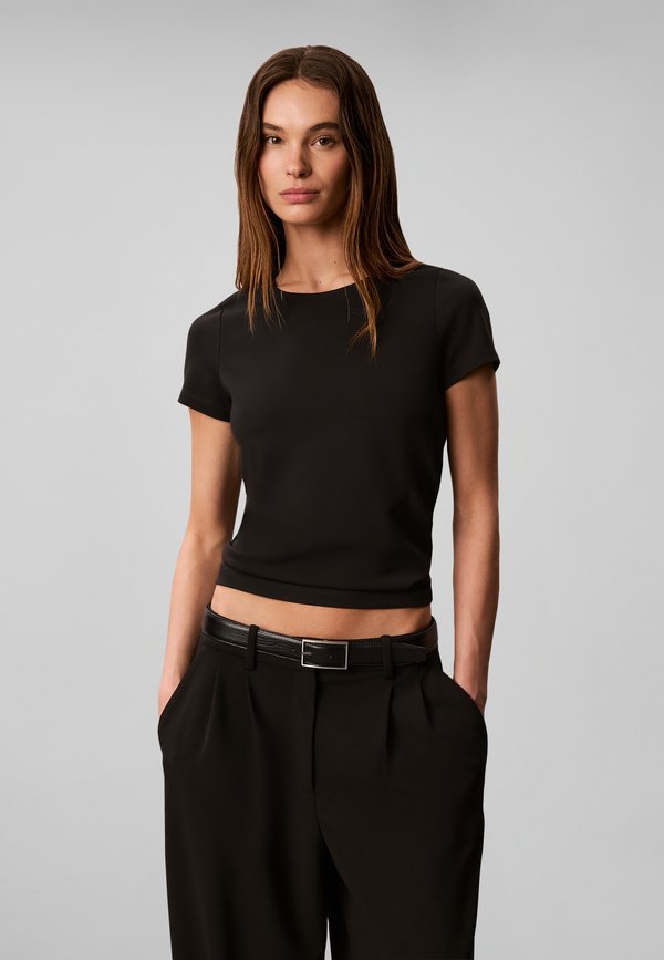 Calvin Klein Basic T-shirt - black