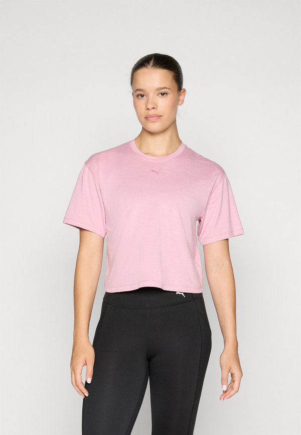 Puma RELAXED FIT - Sports T-shirt - poised pink heather