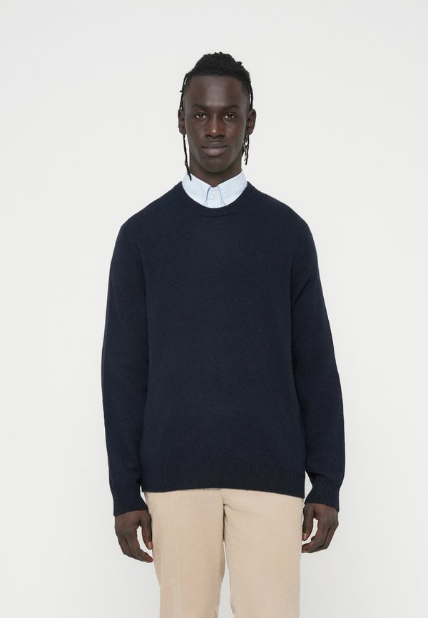 Hackett London