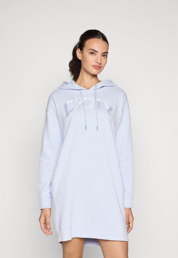 DKNY Sport