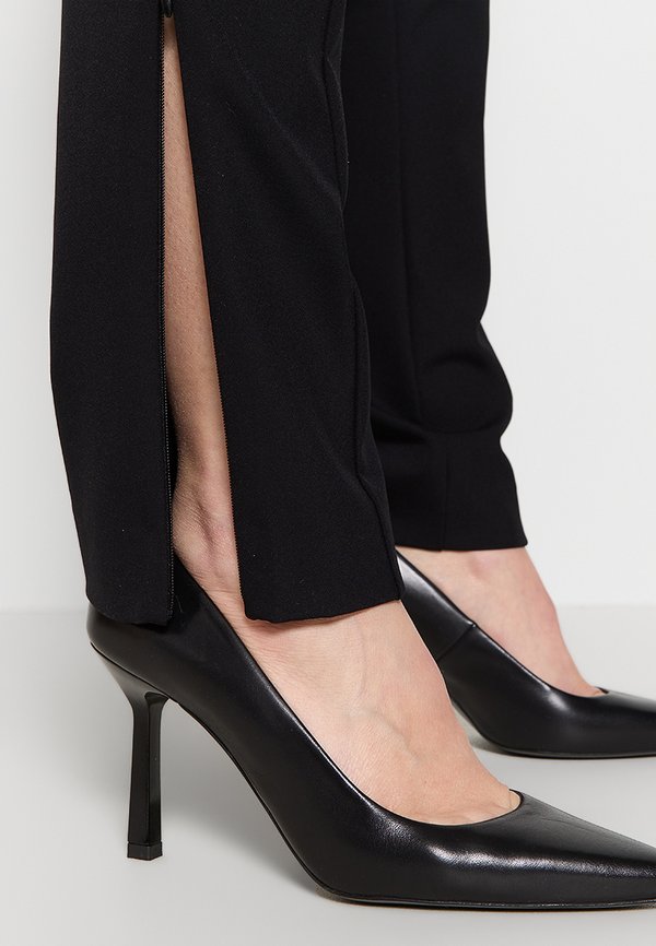 By Malene Birger LISABOA