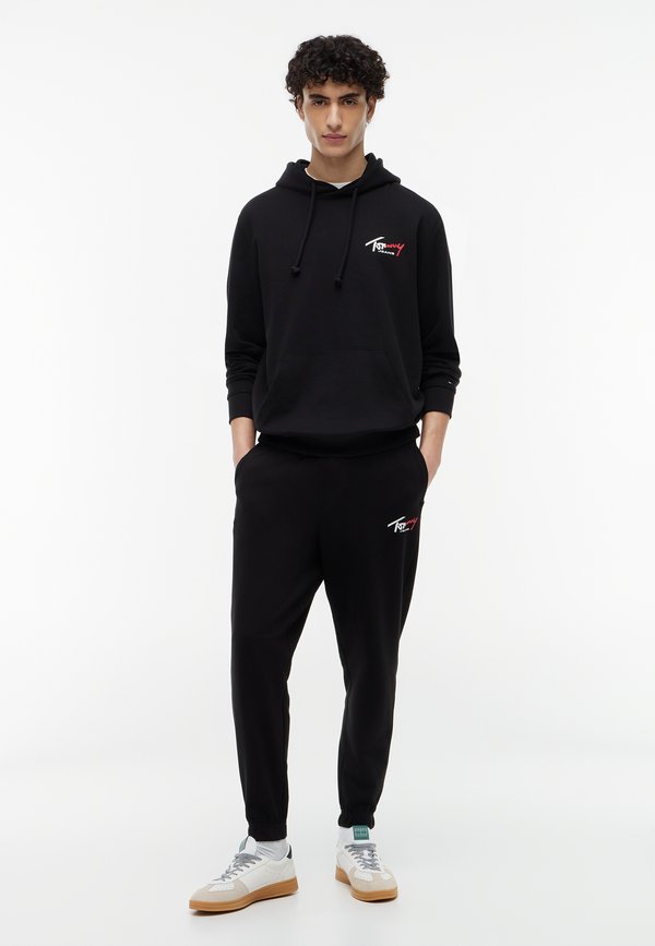 Tommy Jeans SIGNATURE
