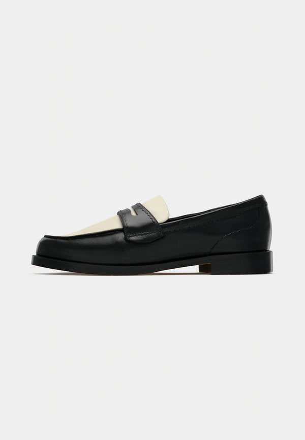 Clarks STRAVEN EDGE