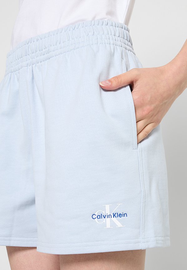 Calvin Klein Jeans