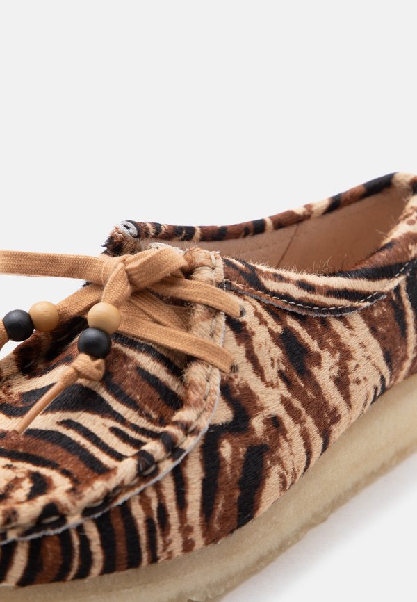Clarks Originals WALLABEE.