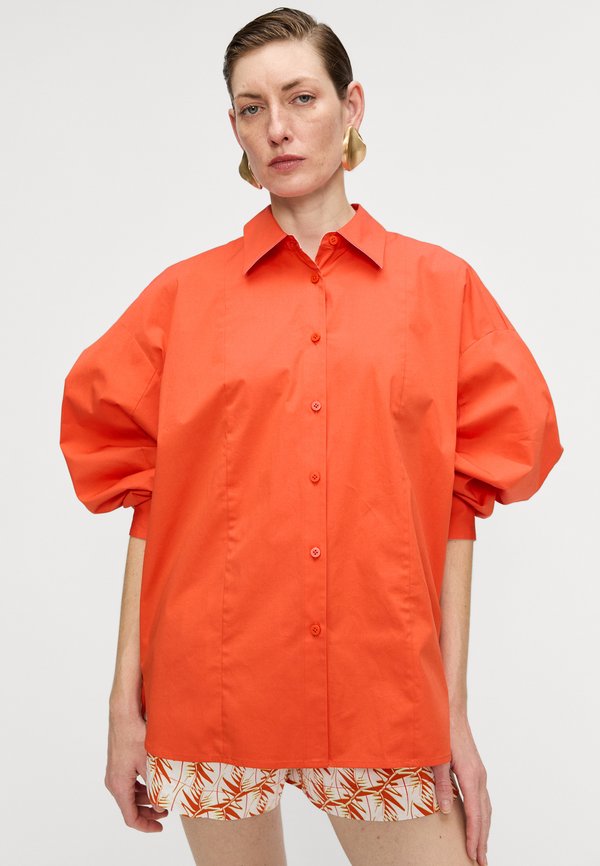 Diane von Furstenberg LAURA