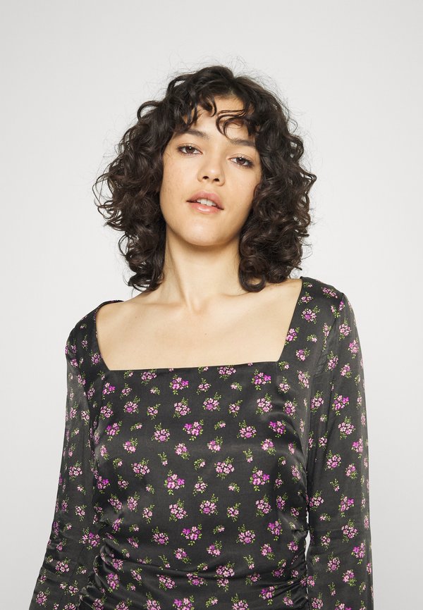NA-KD RUCHING MIDI DRESS