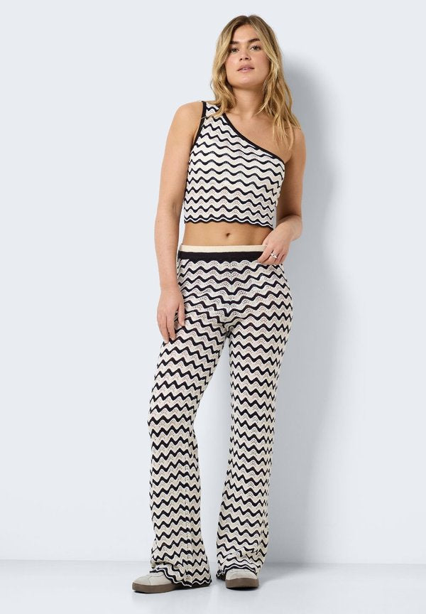 Noisy May SADIE ONE SHOULDER CROP