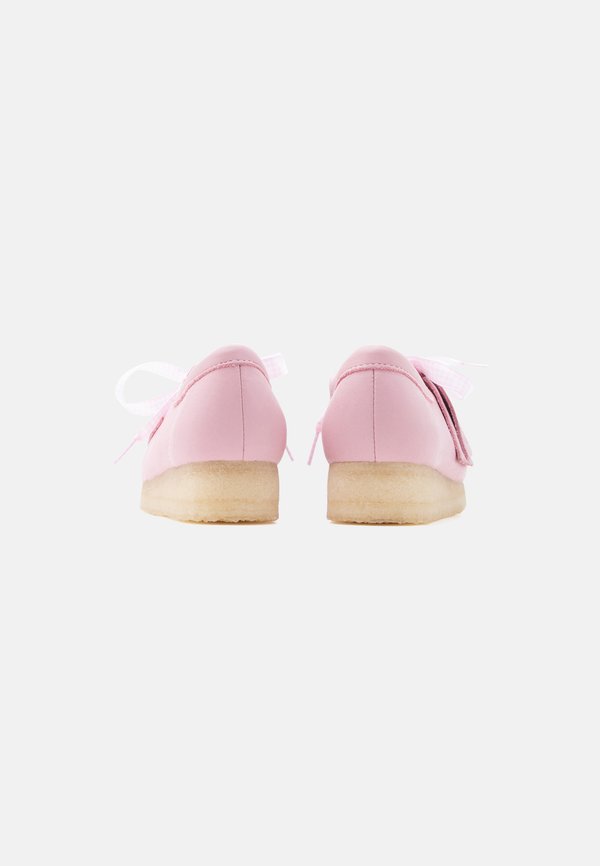 Clarks Originals WALLABEE.