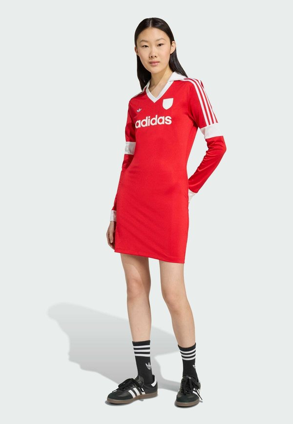 adidas Originals GRAPHIC FOOTBALL  - Jersey dress - better scarlet