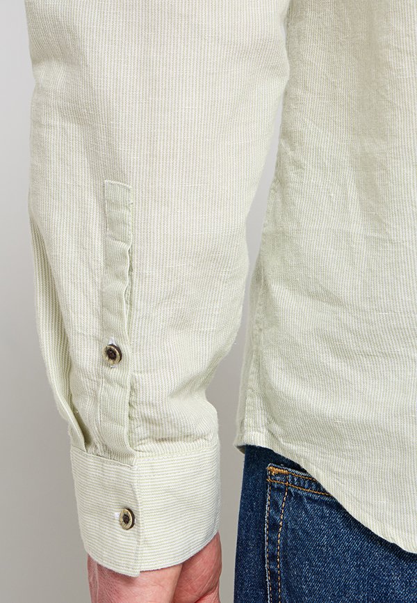 NO EXCESS REGULAR FIT