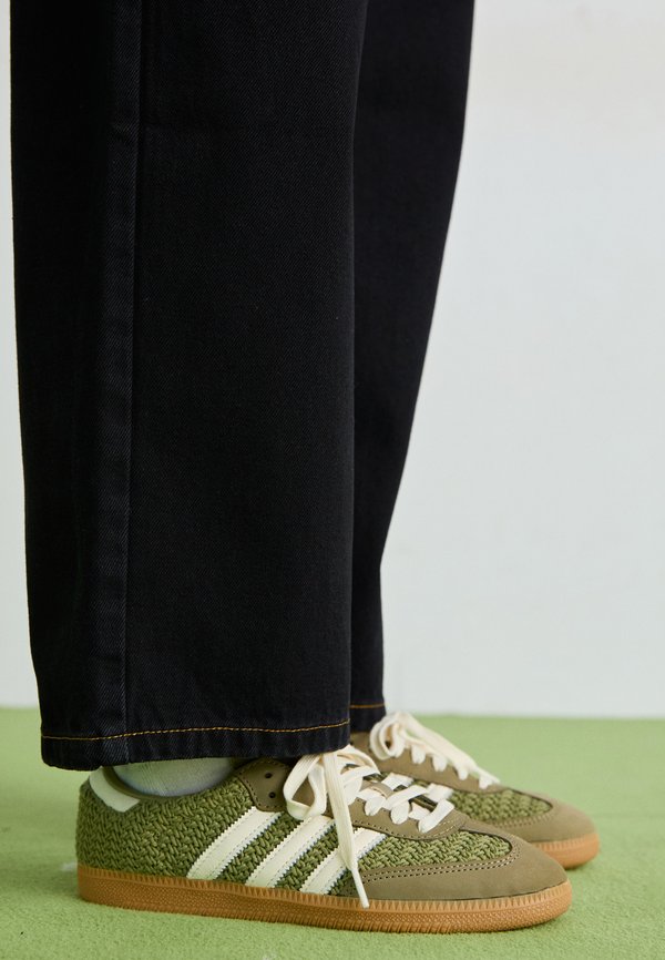 adidas Originals SAMBA OG W - Trainers - orbit green/cream white/gum