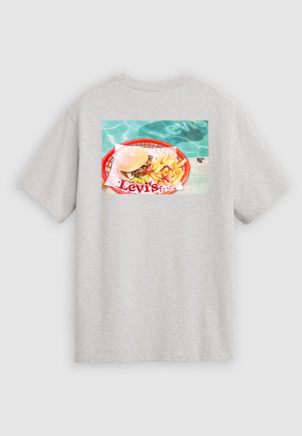 Levi's® RELAXED FIT TEE