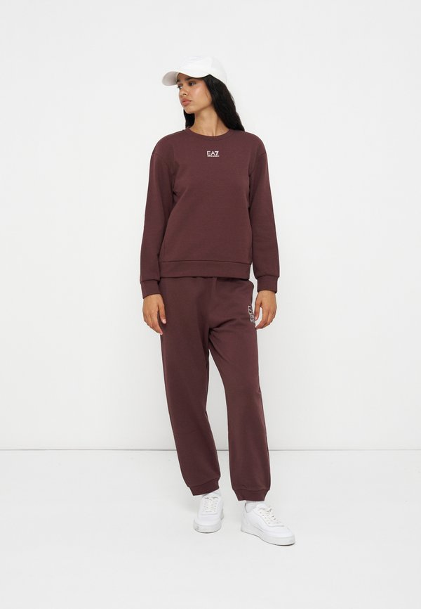 EA7 Emporio Armani