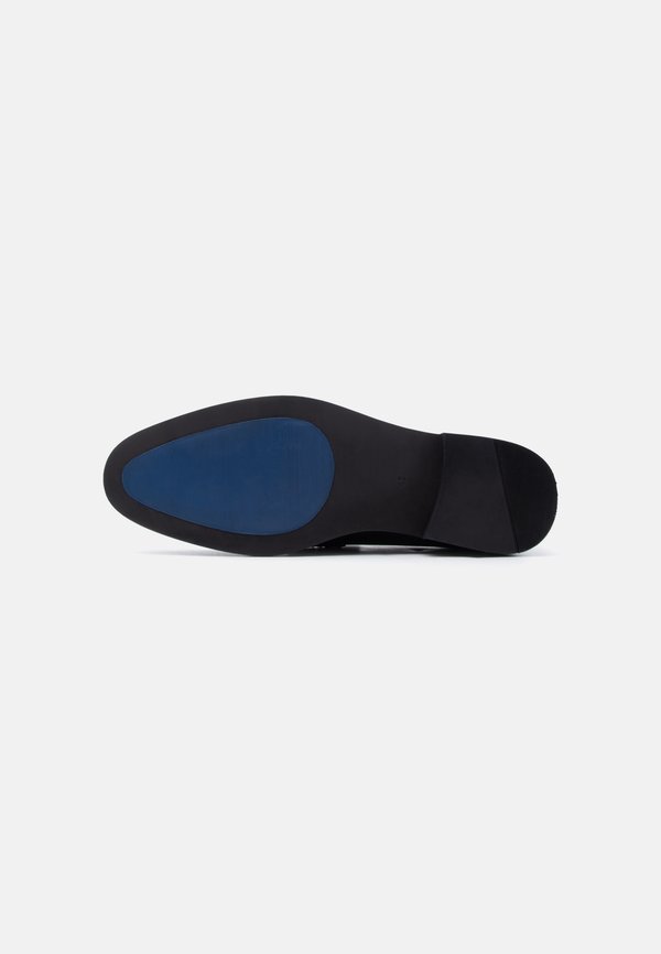 Pier One by Zalando LEATHER