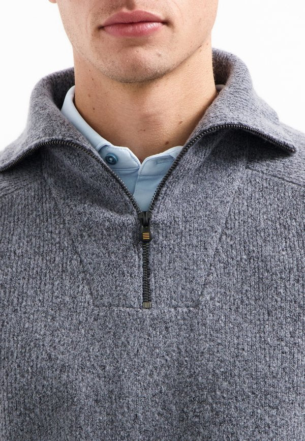 NO EXCESS WING COLLAR