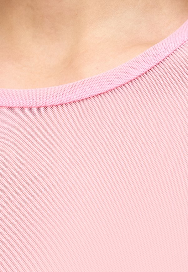 Noisy May NMJUDITH UNISEX