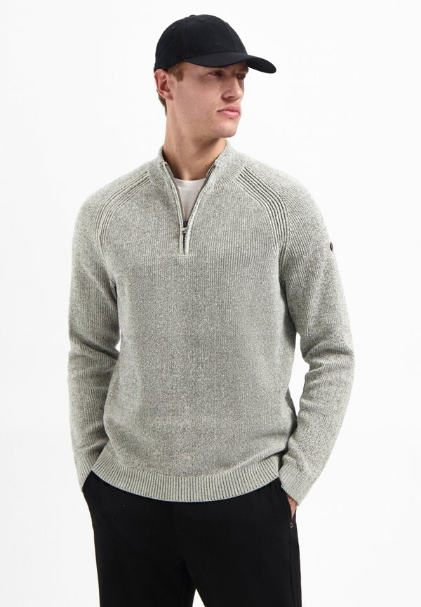 NO EXCESS HALF-ZIP