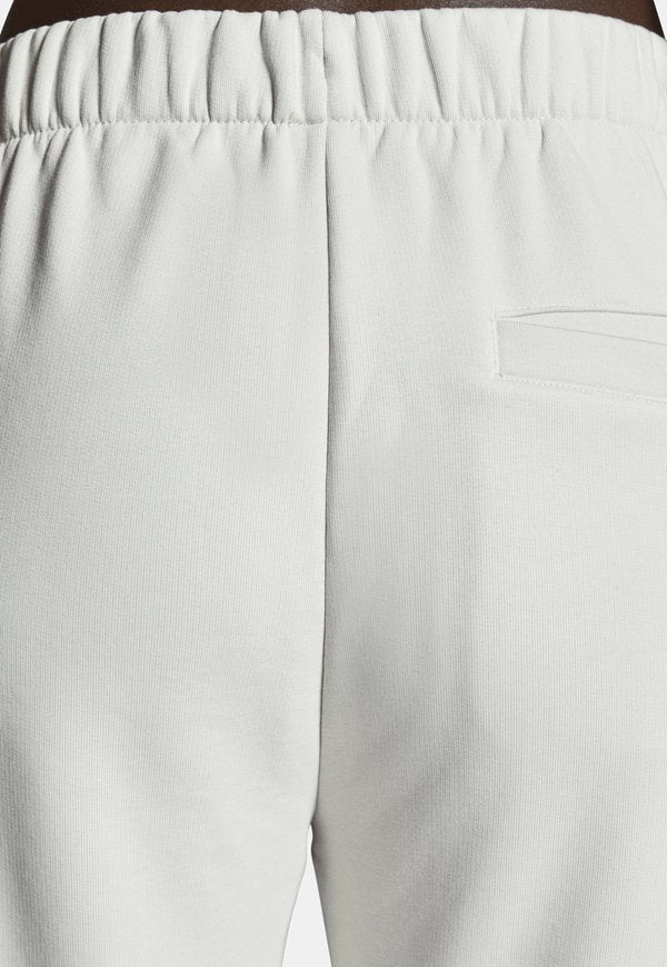 On CLUB PANTS