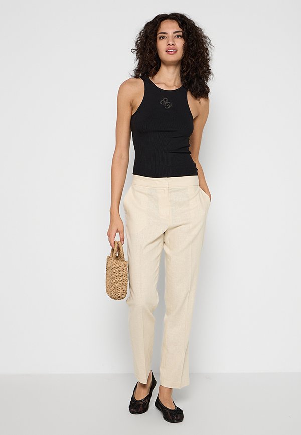 TWINSET