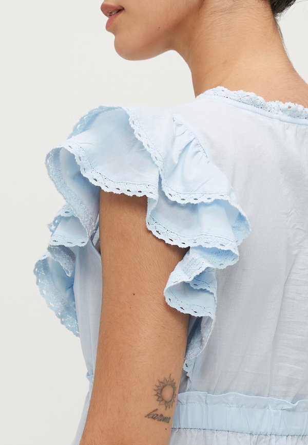 Vero Moda Petite AWNOIR V NECK