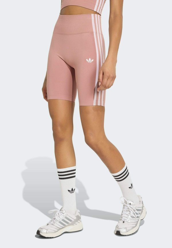 adidas Originals ADIDAS ORIGINALS ESSENTIALS 3 STRIPES SEAMLESS SHORTS 5 INCH - Shorts - warm clay