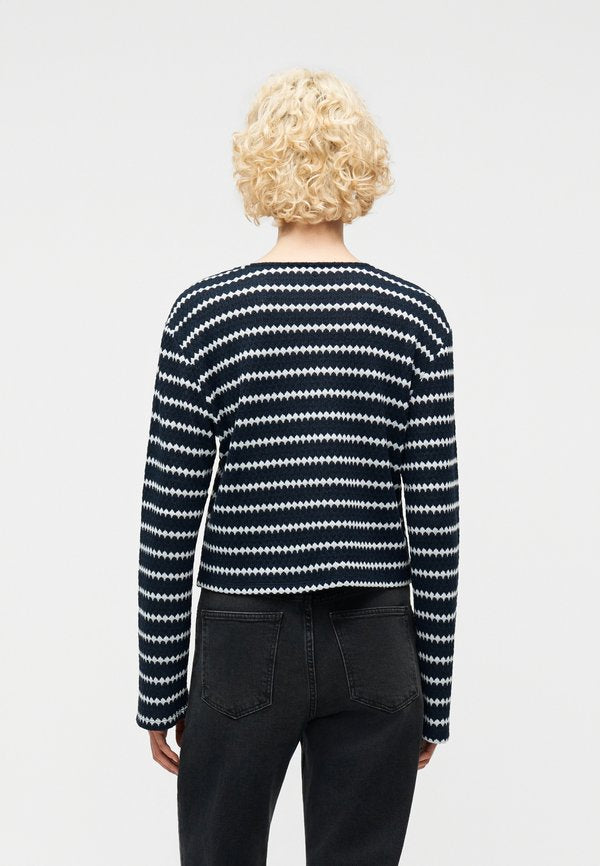 ONLY ONLEVA O NECK STRIPE