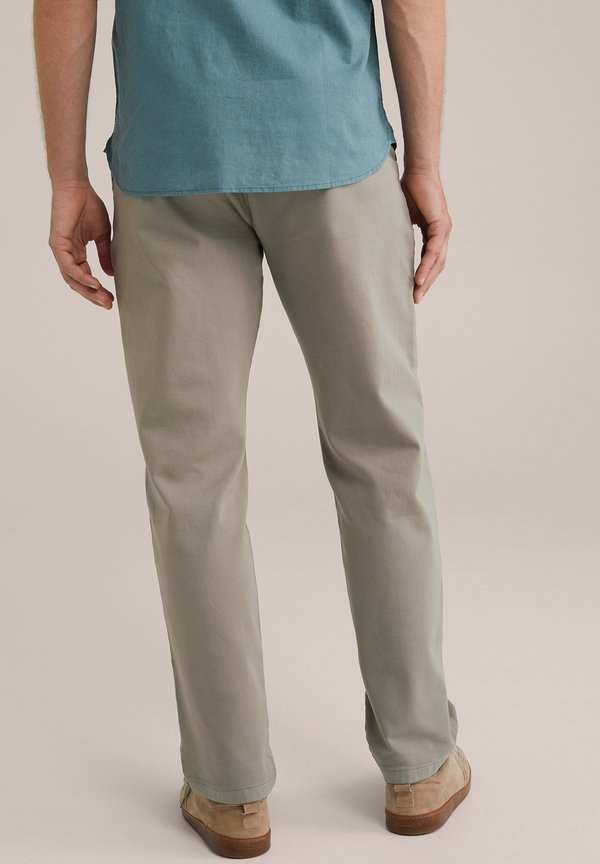 WE Fashion REGULAR FIT