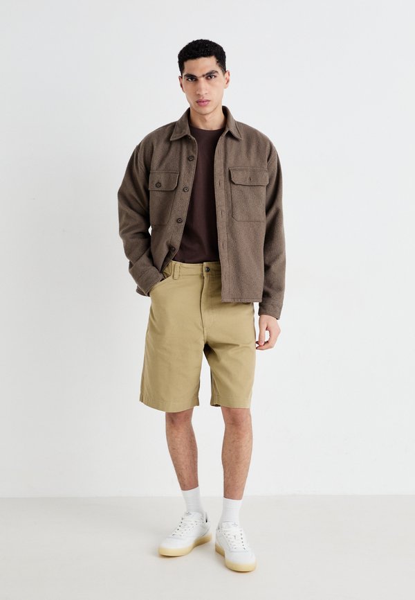 DOCKERS ALPHA
