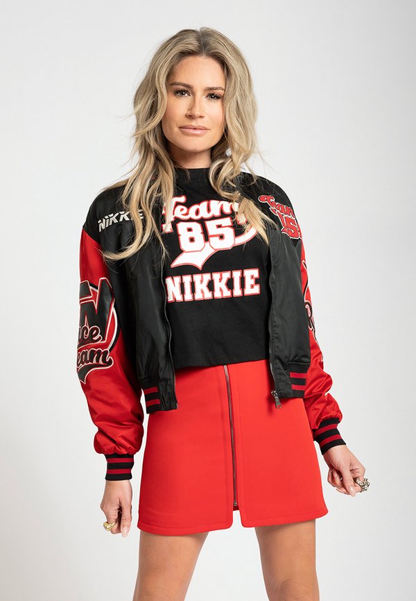 NIKKIE ARAMARA