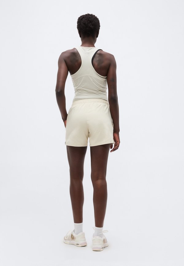 J.LINDEBERG Sports PRICILLA SHORTS
