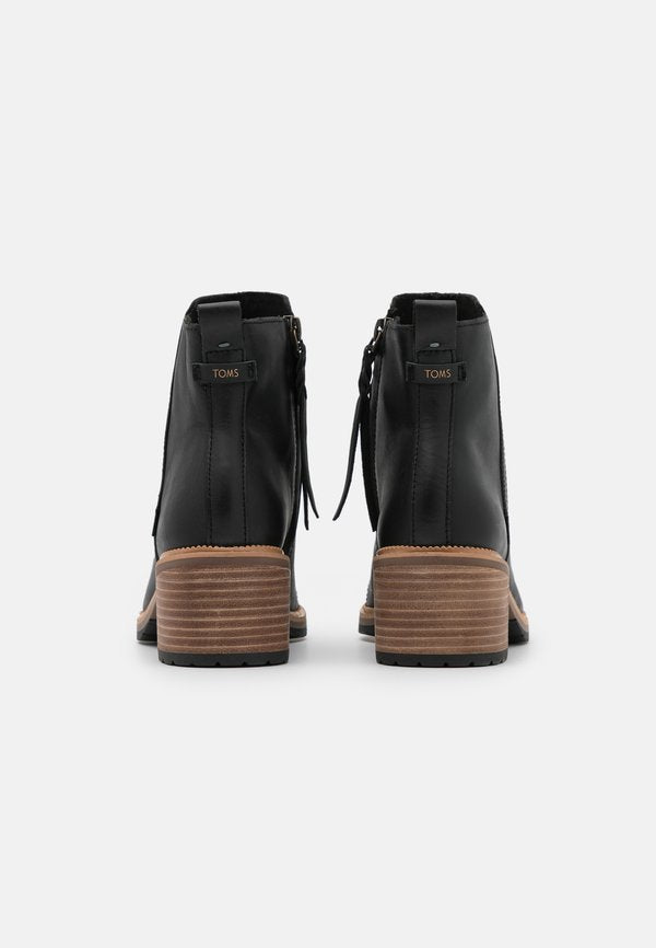 TOMS MARINA