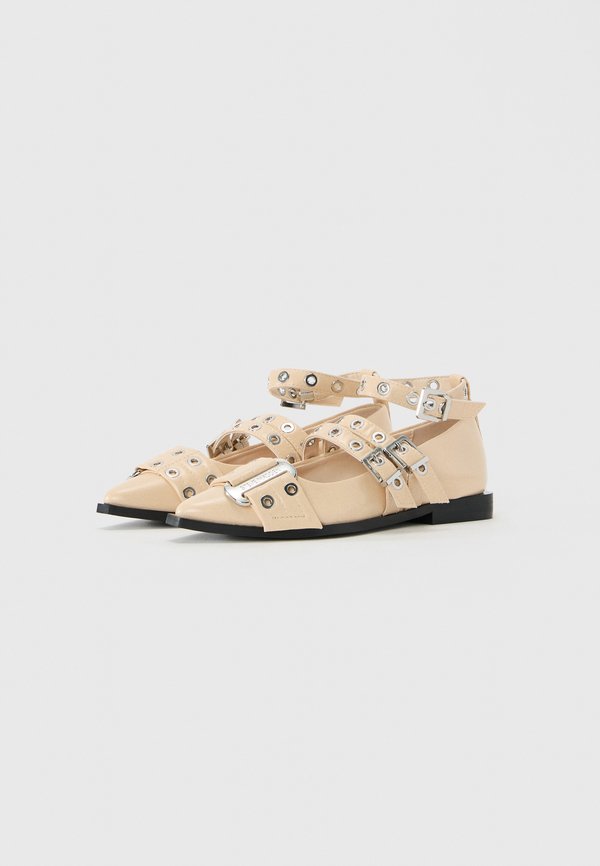 Steve Madden GRANDER