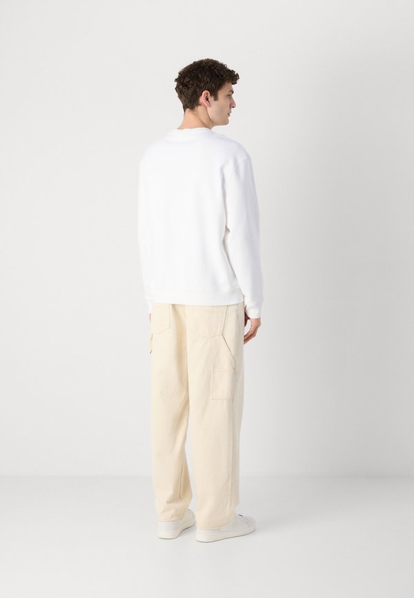 Calvin Klein OVERLAP