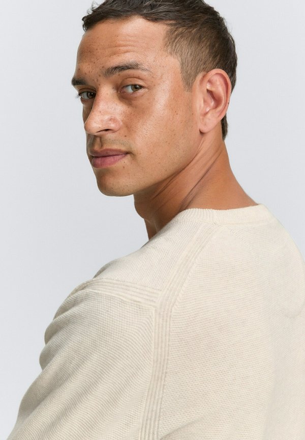 TOM TAILOR