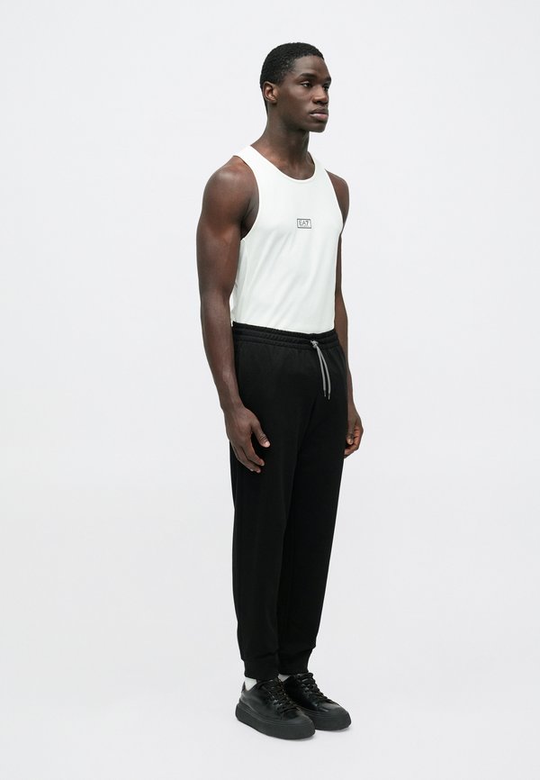 EA7 Emporio Armani TRAIN LOGO SERIES PANTS COFT