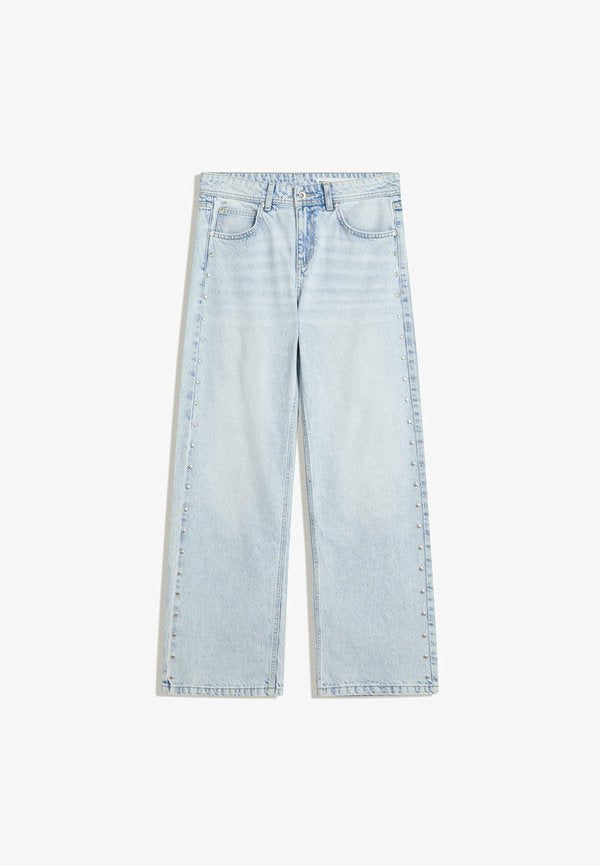 Bershka STARS AND STUDS - BAGGY JEANS - Baggy Jeans - light blue