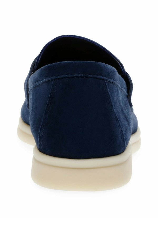 Steve Madden