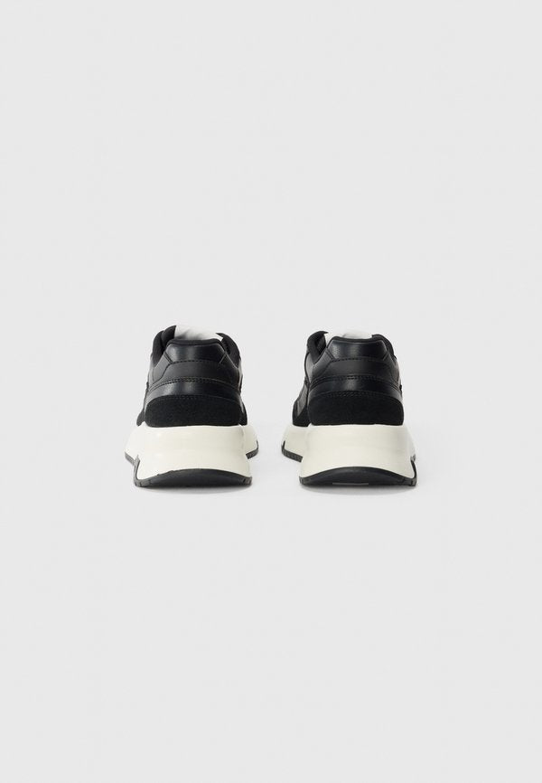 Armani Exchange VOX
