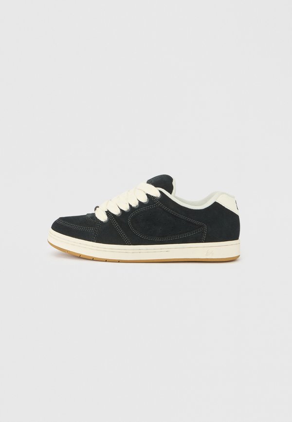 és ACCEL UNISEX